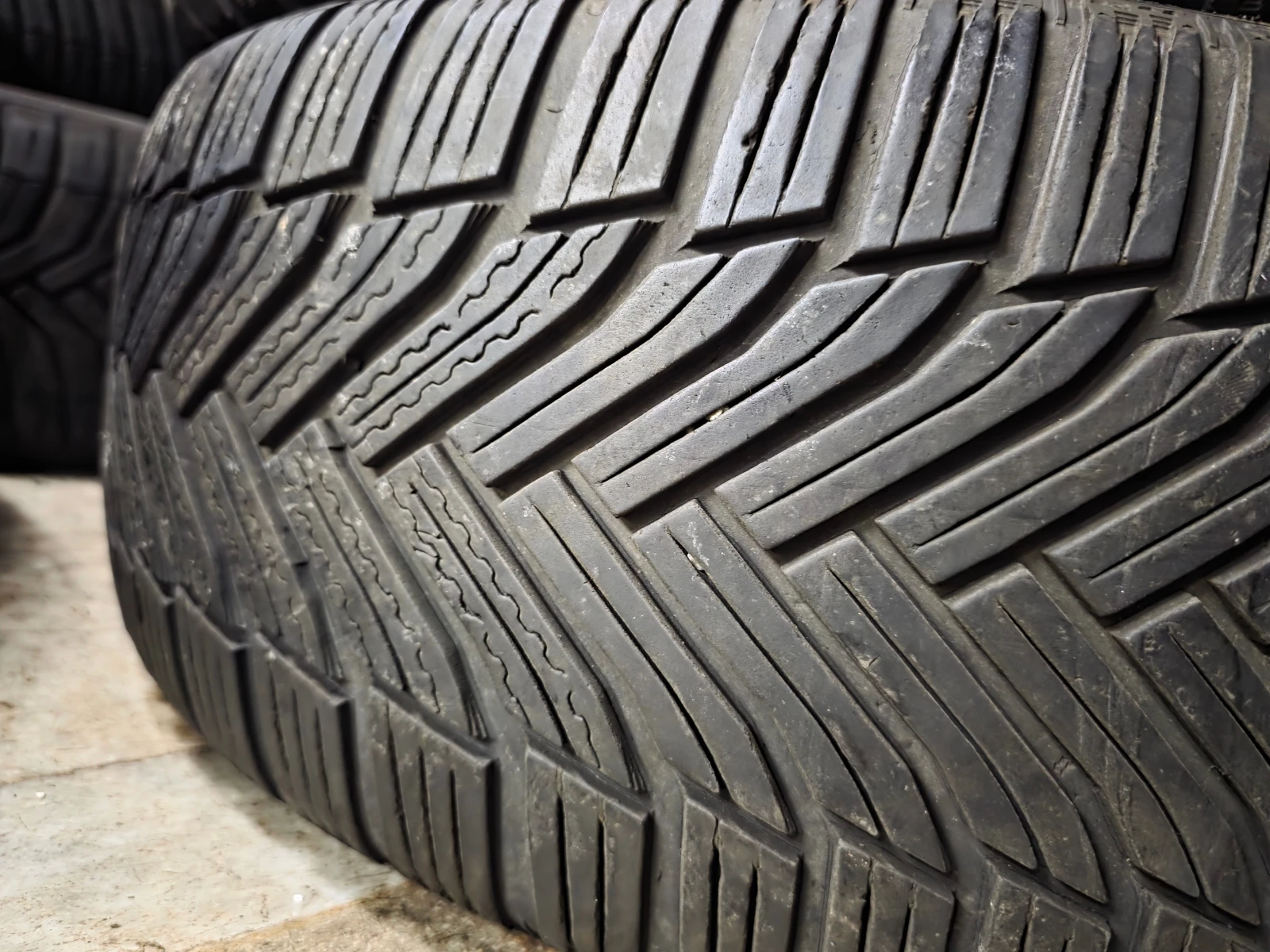 ���� 215/60R16 | Mobile.bg � ����������� 4