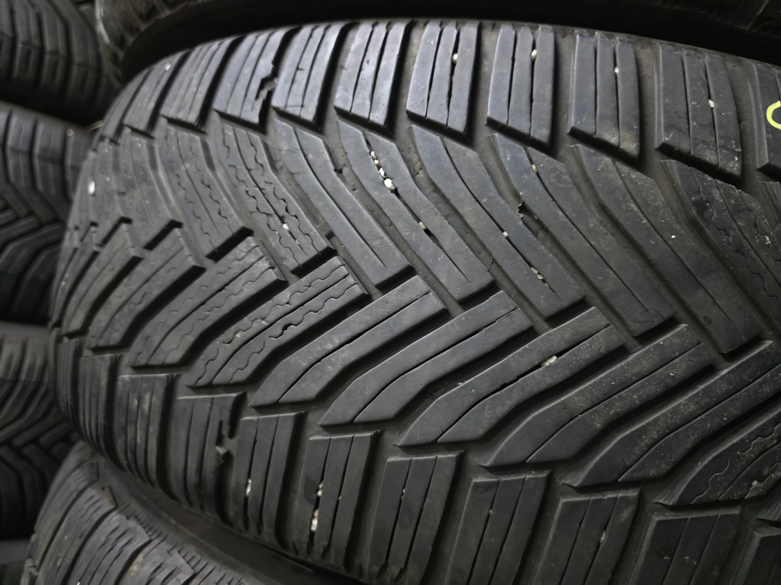 ���� 215/60R16 | Mobile.bg � ����������� 2