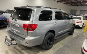 Toyota Sequoia 5.7i 8 места ТV, снимка 4