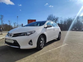 Toyota Auris, снимка 1
