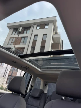 VW Touran 2.0TDI/HIGHLINE/DSG/PANO/6+ 1/, снимка 15