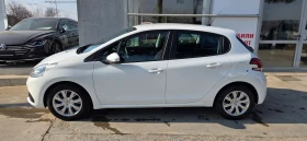 Peugeot 208 81657км., снимка 7