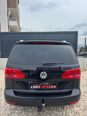 VW Touran 2.0TDI/HIGHLINE/DSG/PANO/6+ 1/ - 7999 € / 15644.68 лв. - 65386379 7