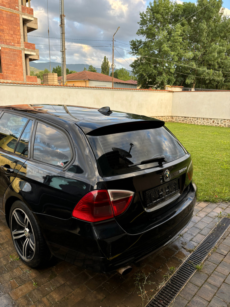 BMW 320 E91, снимка 4 - Автомобили и джипове - 46226233