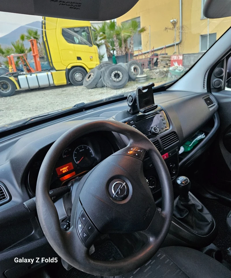 Opel Combo, снимка 6 - Автомобили и джипове - 47825641