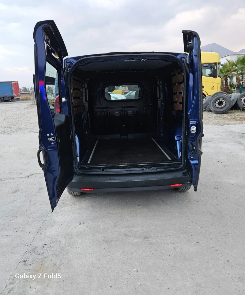 Opel Combo, снимка 7 - Автомобили и джипове - 47825641