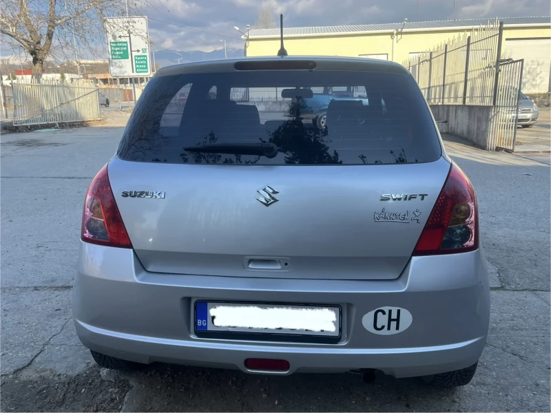 Suzuki Swift 1.3i 92к.с, снимка 4 - Автомобили и джипове - 49065482