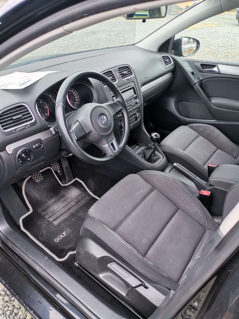 VW Golf 1.6TDI 90ks, снимка 10 - Автомобили и джипове - 52306946