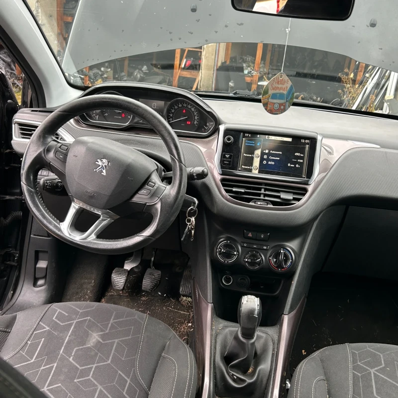 Peugeot 2008 1.6HDI, снимка 5 - Автомобили и джипове - 52988389