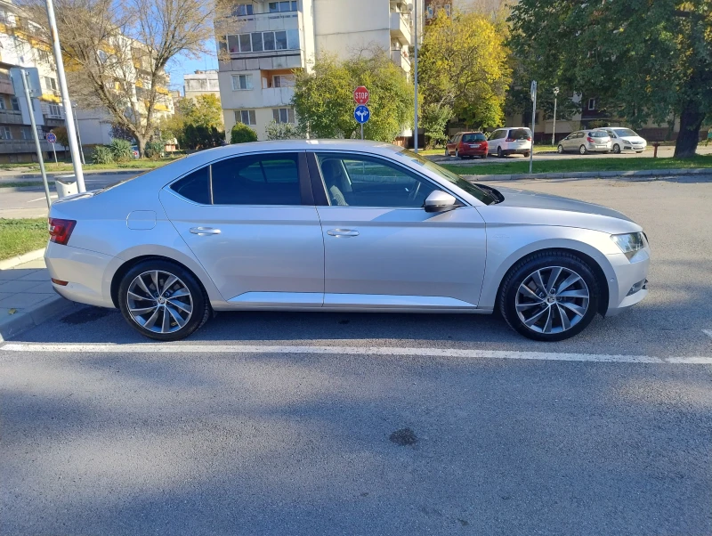 Skoda Superb, снимка 2 - Автомобили и джипове - 52554846