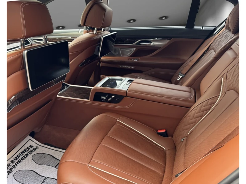 BMW 760 * Series M760Li xDrive * CARFAX * ЦЕНА ДО БГ, снимка 7 - Автомобили и джипове - 52726254