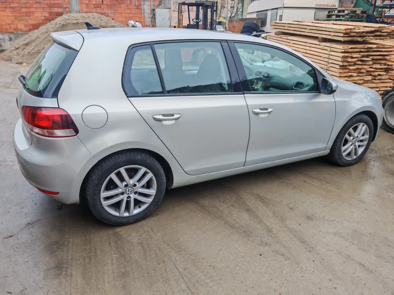 VW Golf 1.4 160 спорт пакет, снимка 2 - Автомобили и джипове - 52893507