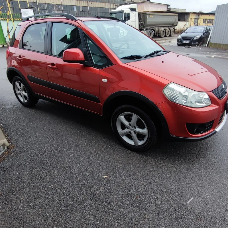 Suzuki SX4 1.6i* 4X4* KEYLESS* , снимка 4 - Автомобили и джипове - 53293514