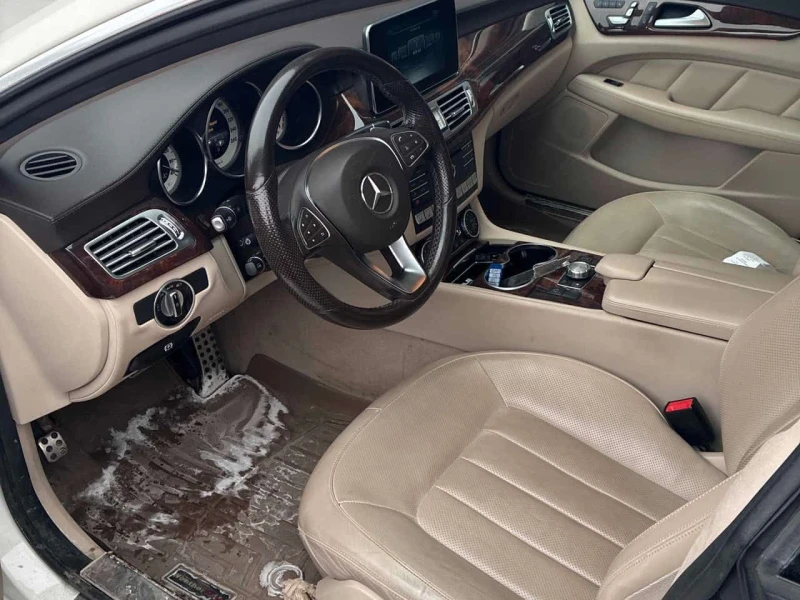 Mercedes-Benz CLS 550 CARFAX/ШИБИДАХ/360 КАМЕРИ, снимка 8 - Автомобили и джипове - 53573747