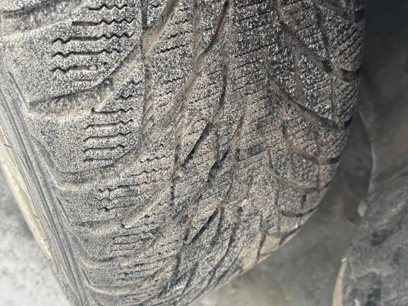 Mercedes-Benz CLS 550 CARFAX/ШИБИДАХ/360 КАМЕРИ, снимка 17 - Автомобили и джипове - 53573747