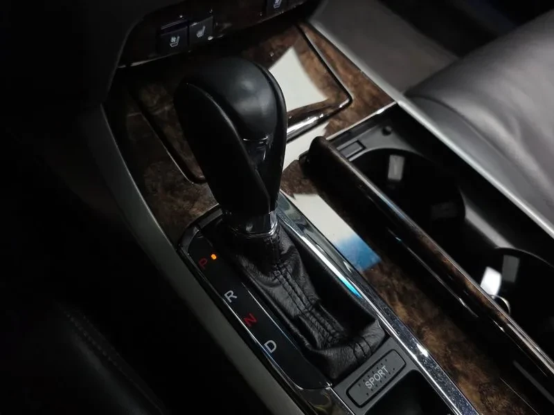 Honda Legend 3.5, снимка 9 - Автомобили и джипове - 56303695