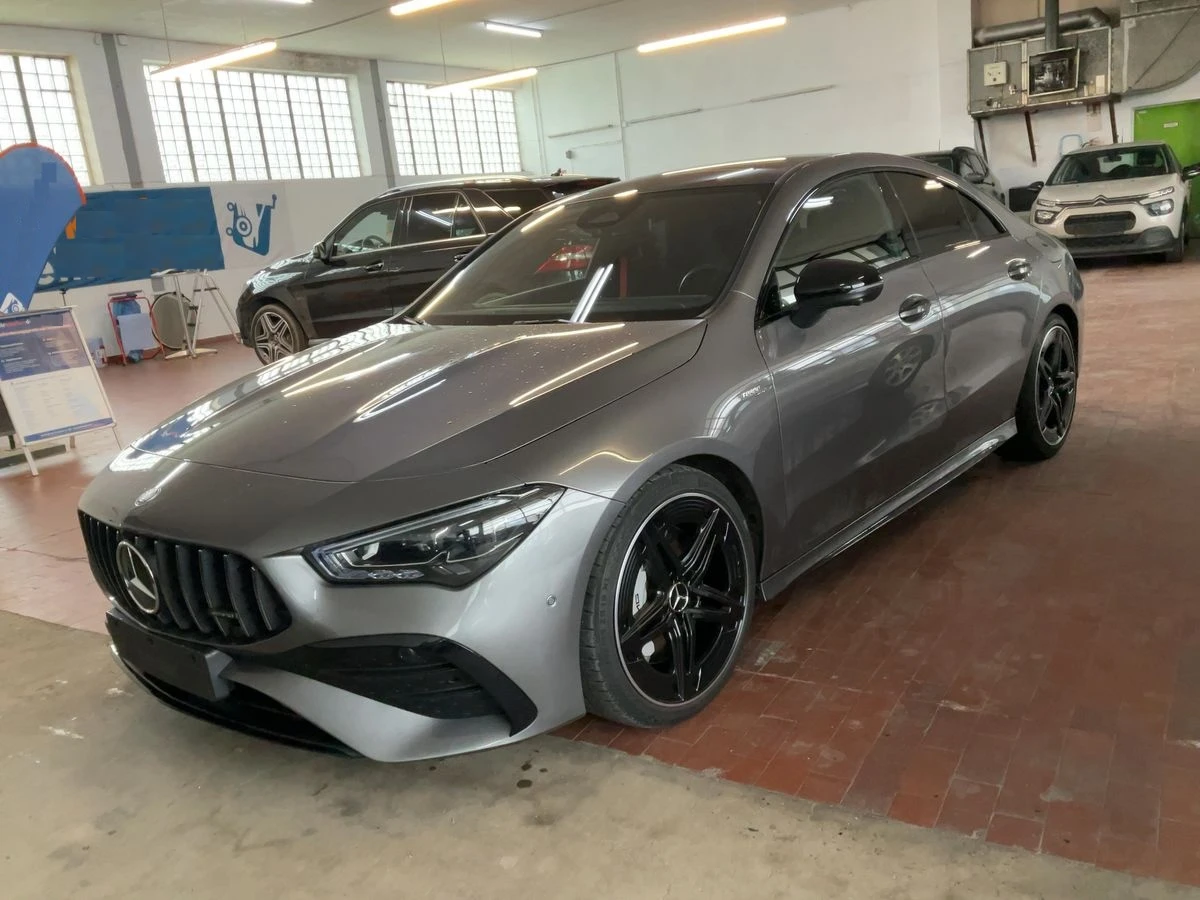 Mercedes-Benz CLA 350 AMG 35 AMG 4Matic/Дигитално/360/Панорама/Ел.седалки, снимка 1