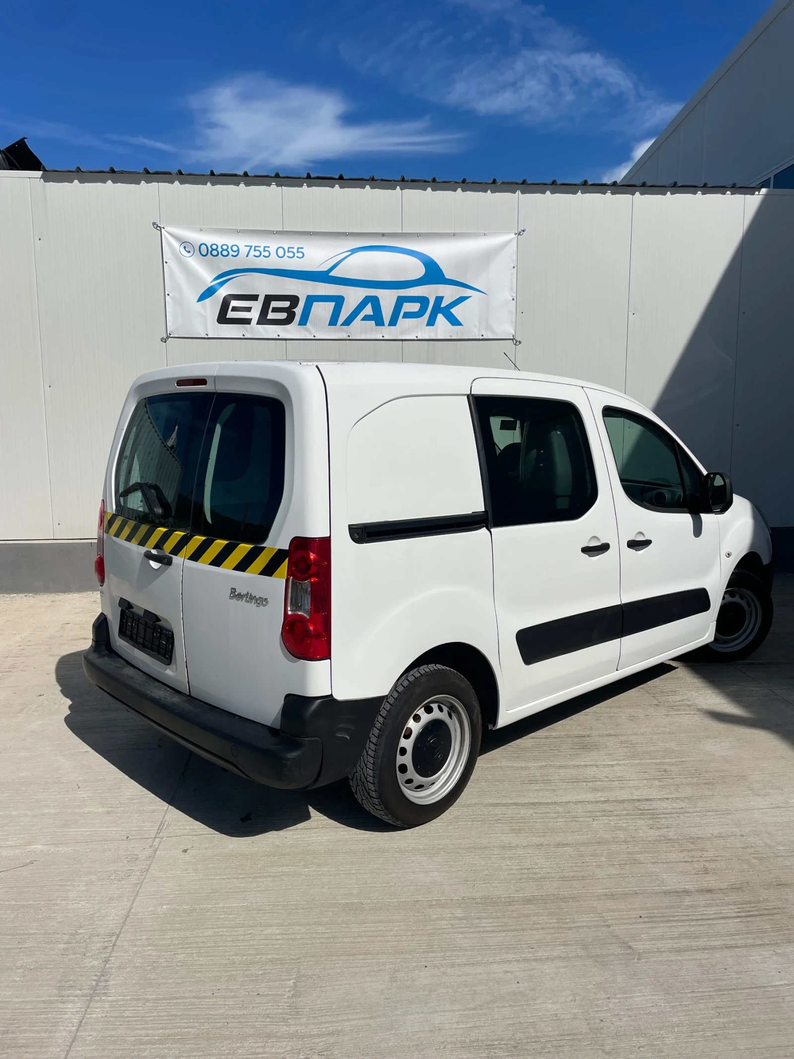 Citroen Berlingo 1.6HDI, снимка 7 - Автомобили и джипове - 47800095