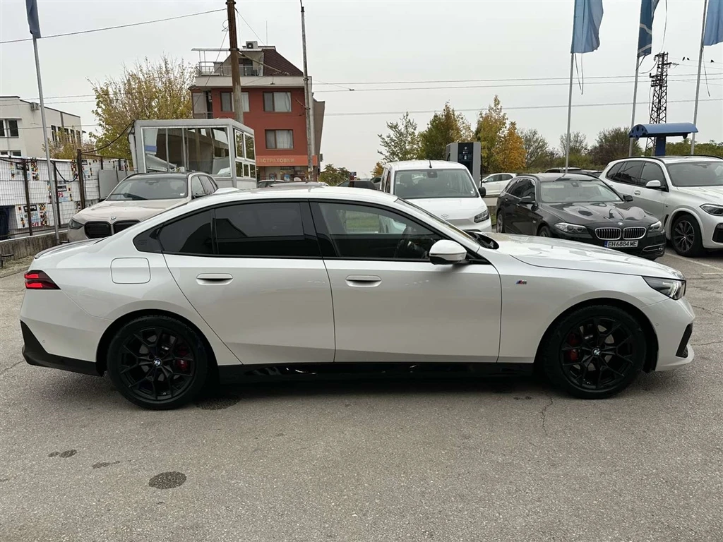 BMW 520 M PRO/Bowers/3D VIEW/Iconic Glow/HUD/Comfort | Mobile.bg � ����������� 13