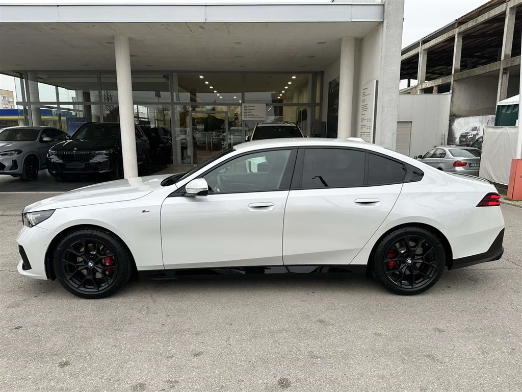 BMW 520 M PRO/Bowers/3D VIEW/Iconic Glow/HUD/Comfort - изображение 3