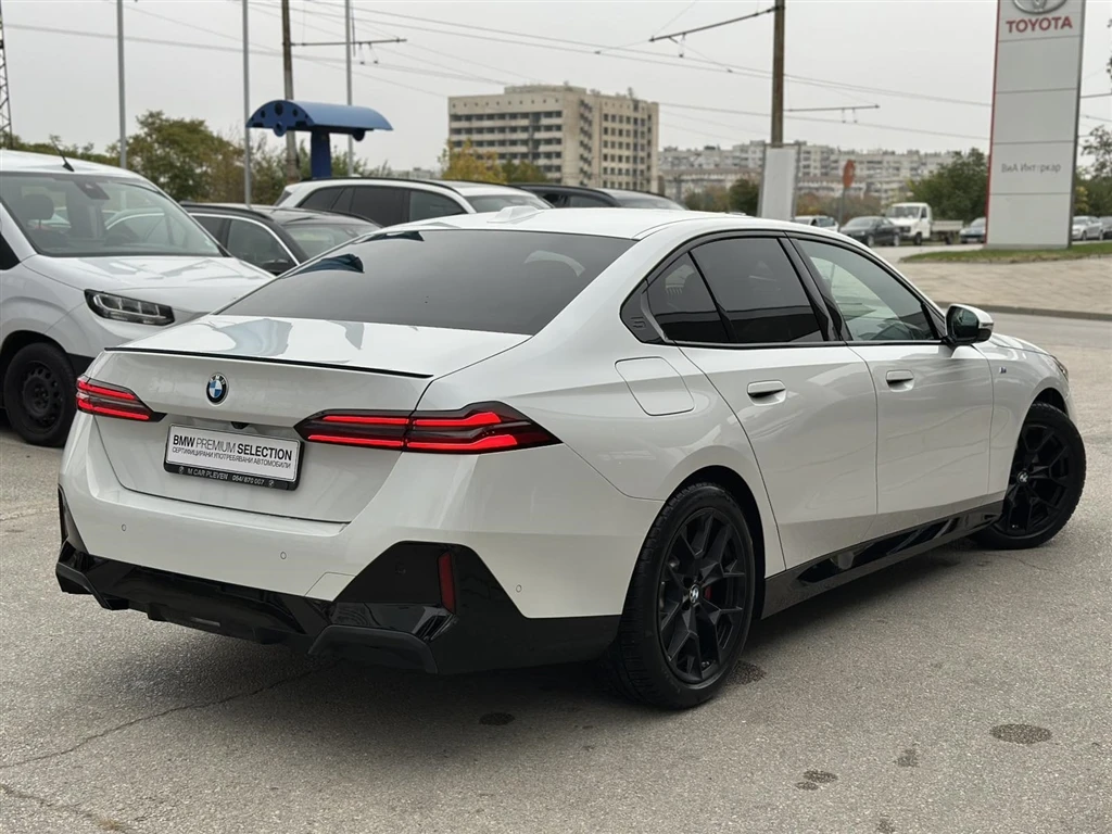 BMW 520 M PRO/Bowers/3D VIEW/Iconic Glow/HUD/Comfort - изображение 2