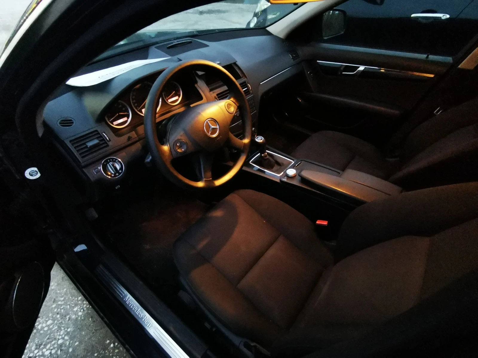 Mercedes-Benz C 220 CDI NAVI CLIMATR 170К.С. 646 - изображение 5