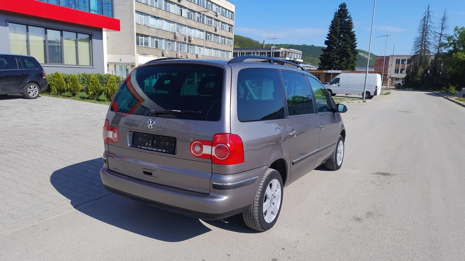 VW Sharan 1.9TDi * БЕЗ ЗАБЕЛЕЖКИ*  - изображение 5