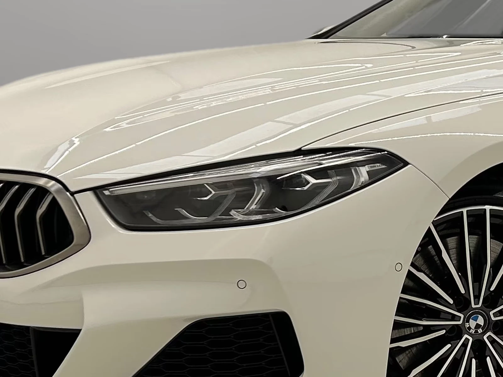 BMW 850 M/xDRIVE/530/GR-COUPE/H&K/DIGITAL/HUD/360CAM/388f - изображение 2