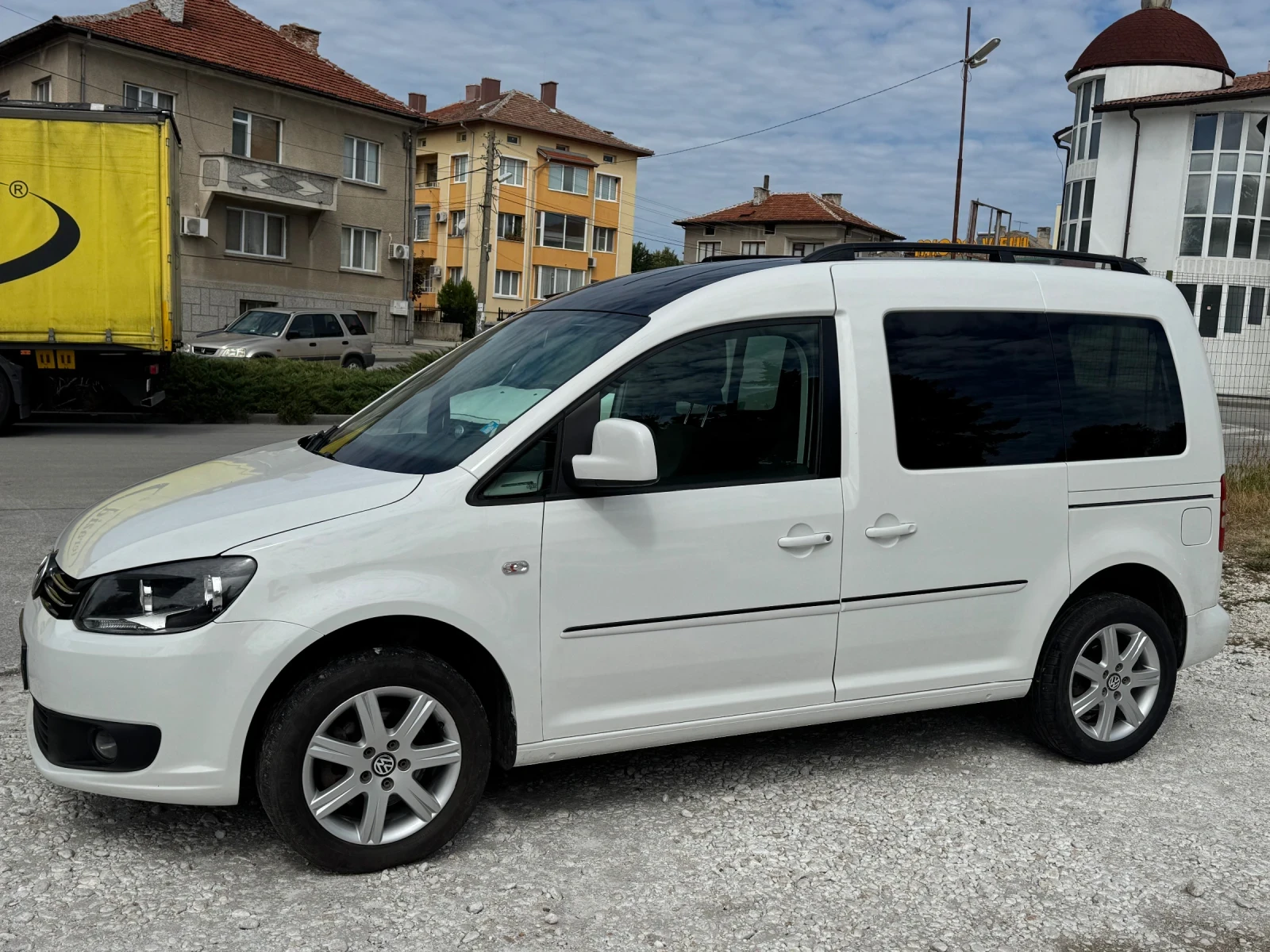 VW Caddy Edition 30 - изображение 3