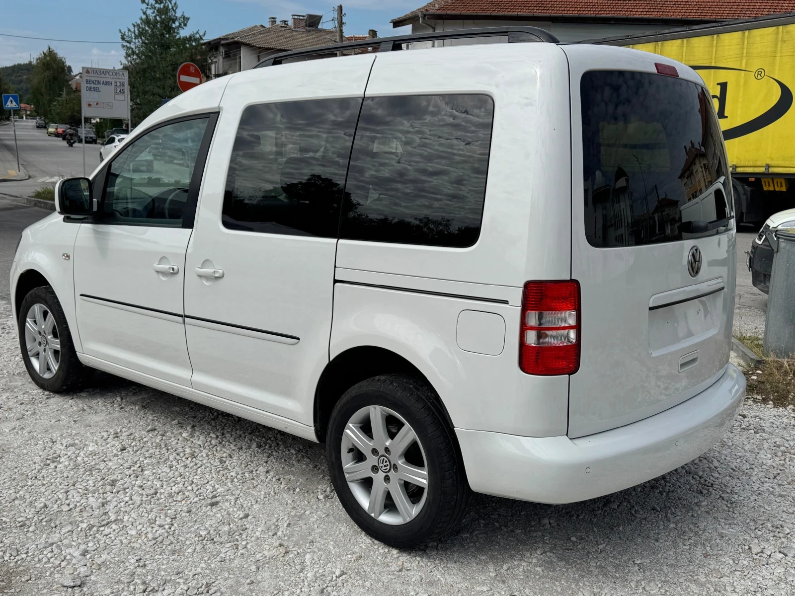 VW Caddy Edition 30 - изображение 5