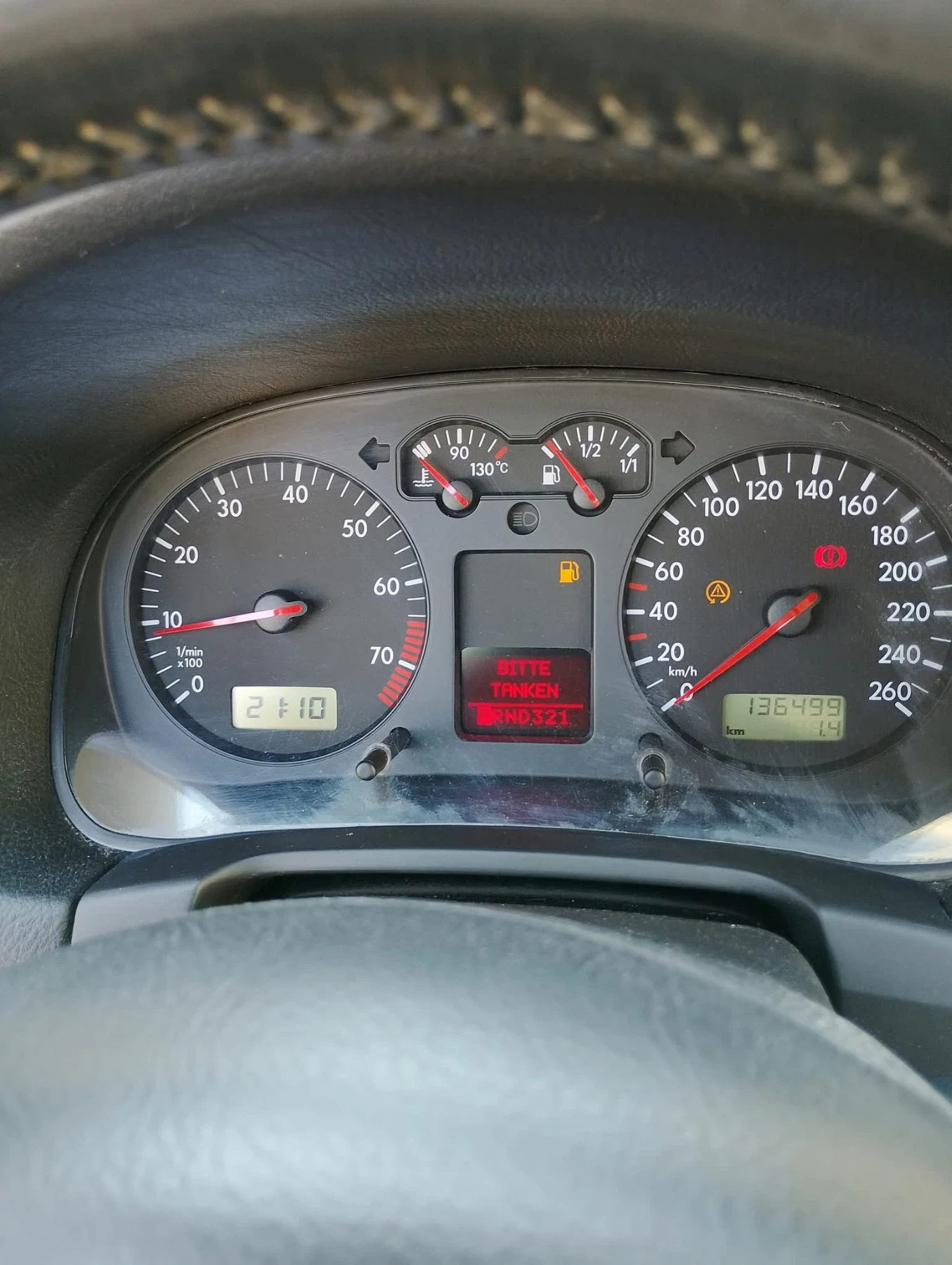 VW Golf 2.0 - изображение 9