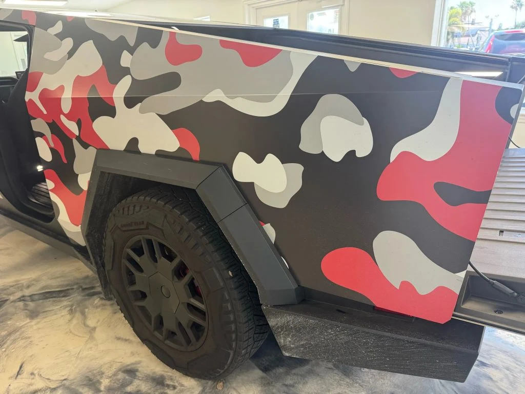 Tesla Cybertruck  - изображение 3