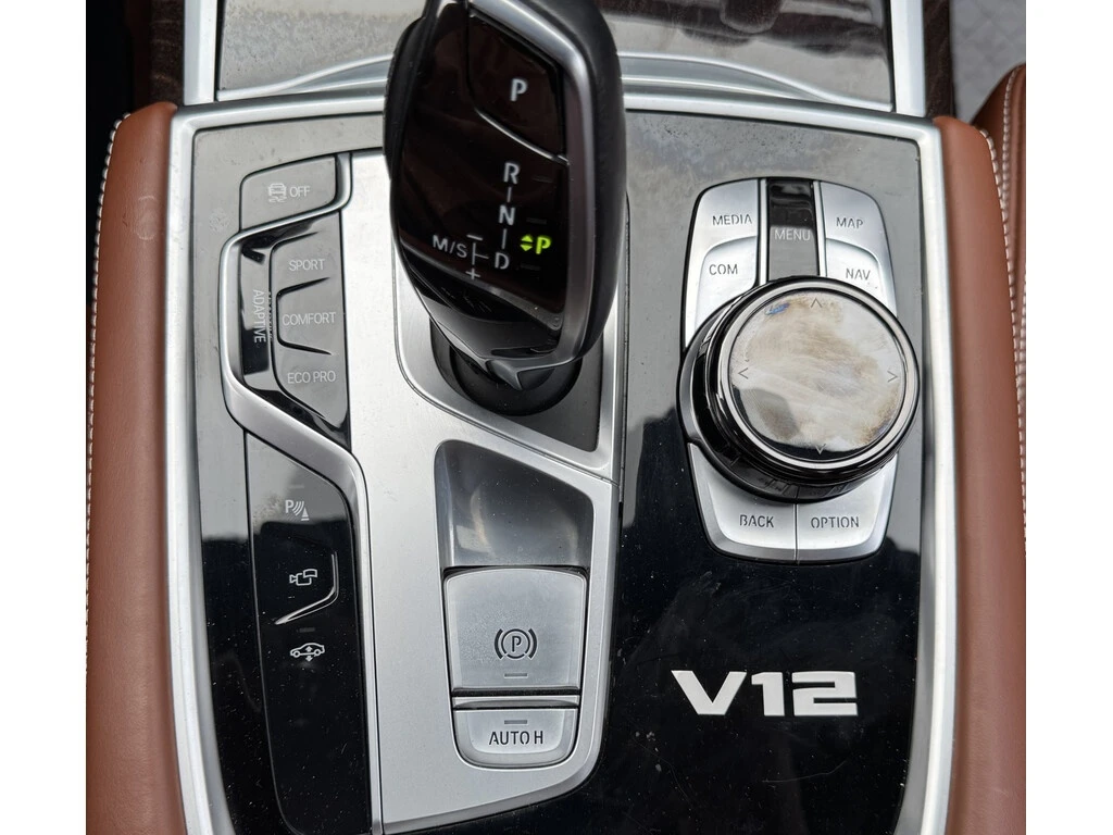 BMW 760 * Series M760Li xDrive * CARFAX *    | Mobile.bg   14