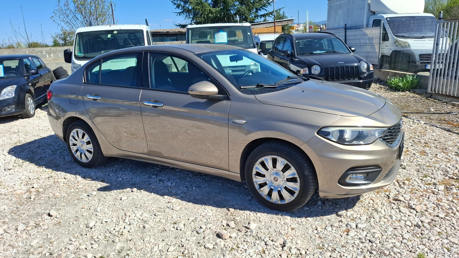 Fiat Tipo 1.4i фабрична газ, снимка 3 - Автомобили и джипове - 54139831
