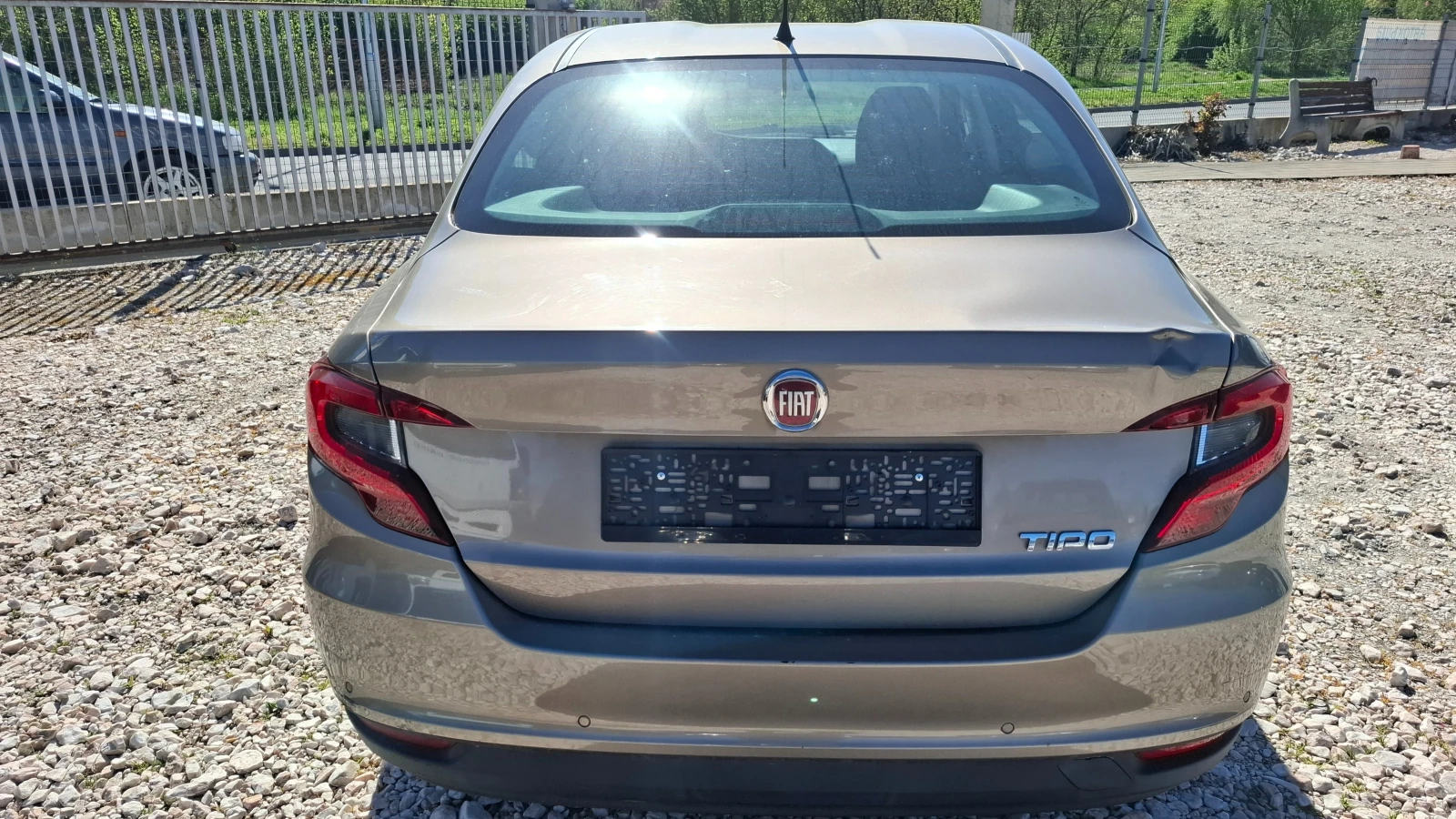 Fiat Tipo 1.4i фабрична газ, снимка 6 - Автомобили и джипове - 54139831