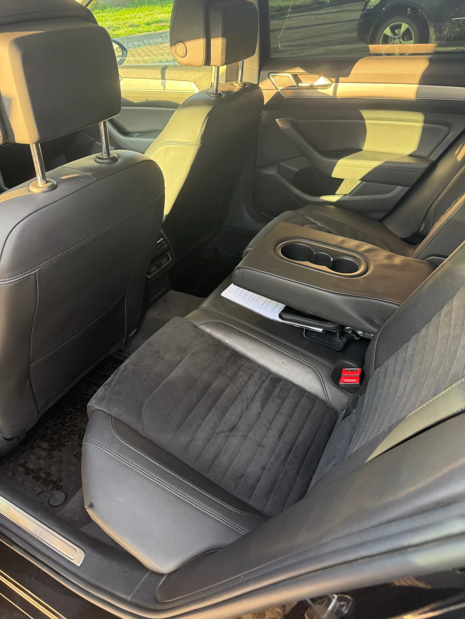 VW Passat BiTDI / 4x4 / DIGITAL /7 DSG / FUL LED, снимка 9 - Автомобили и джипове - 54305578