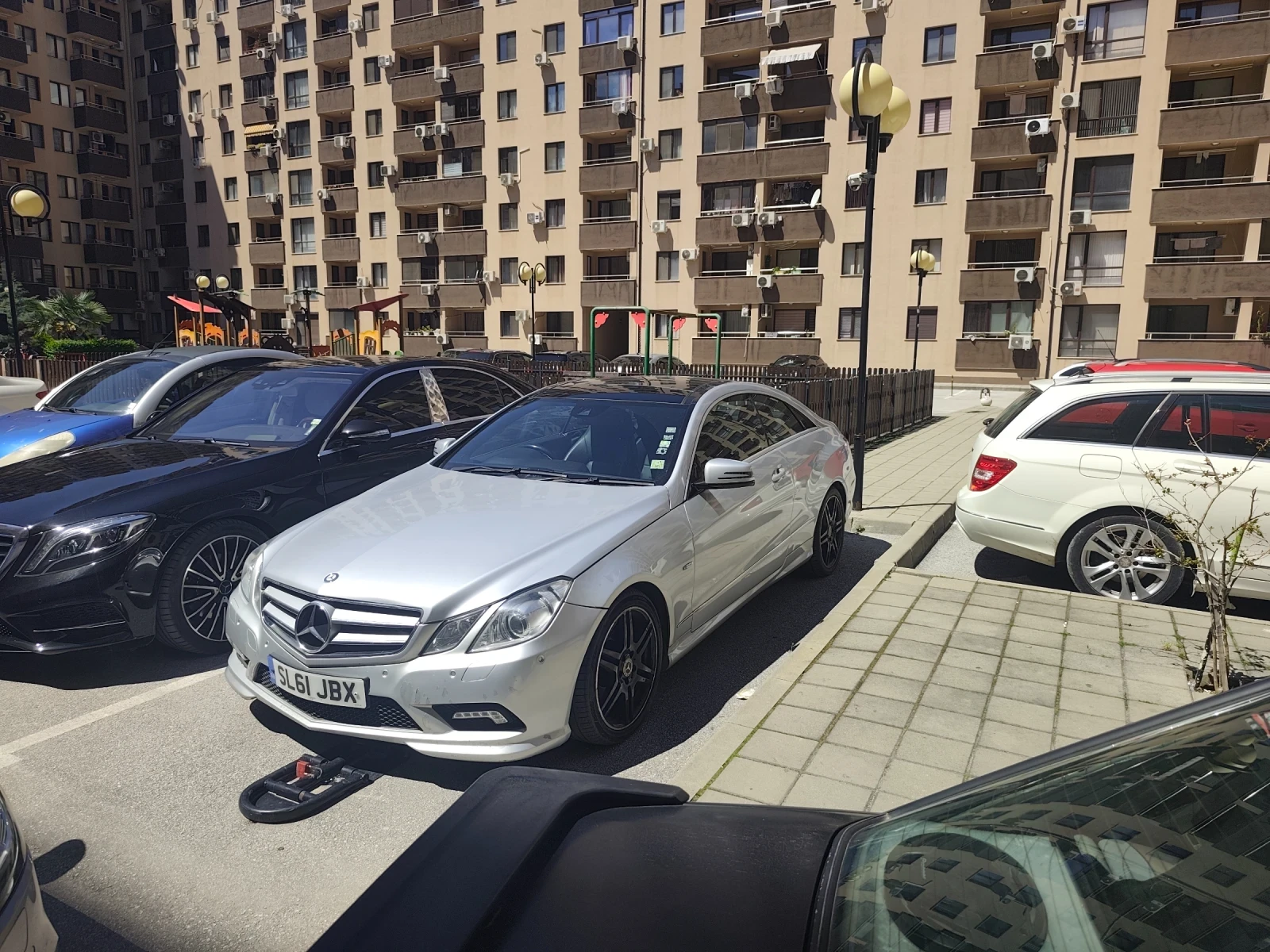 Mercedes-Benz E 220