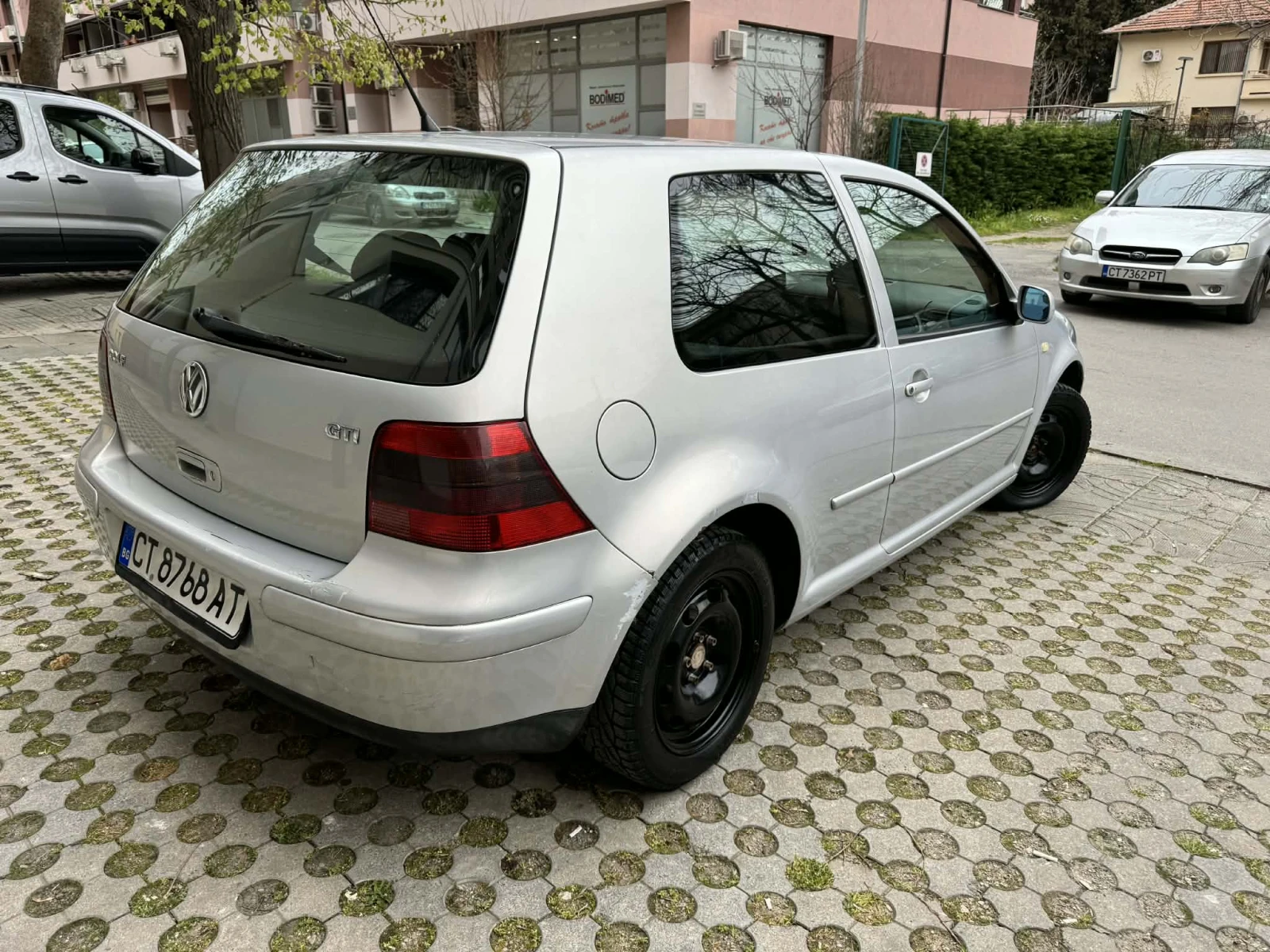 VW Golf 1.9 TDI , снимка 5 - Автомобили и джипове - 54740084