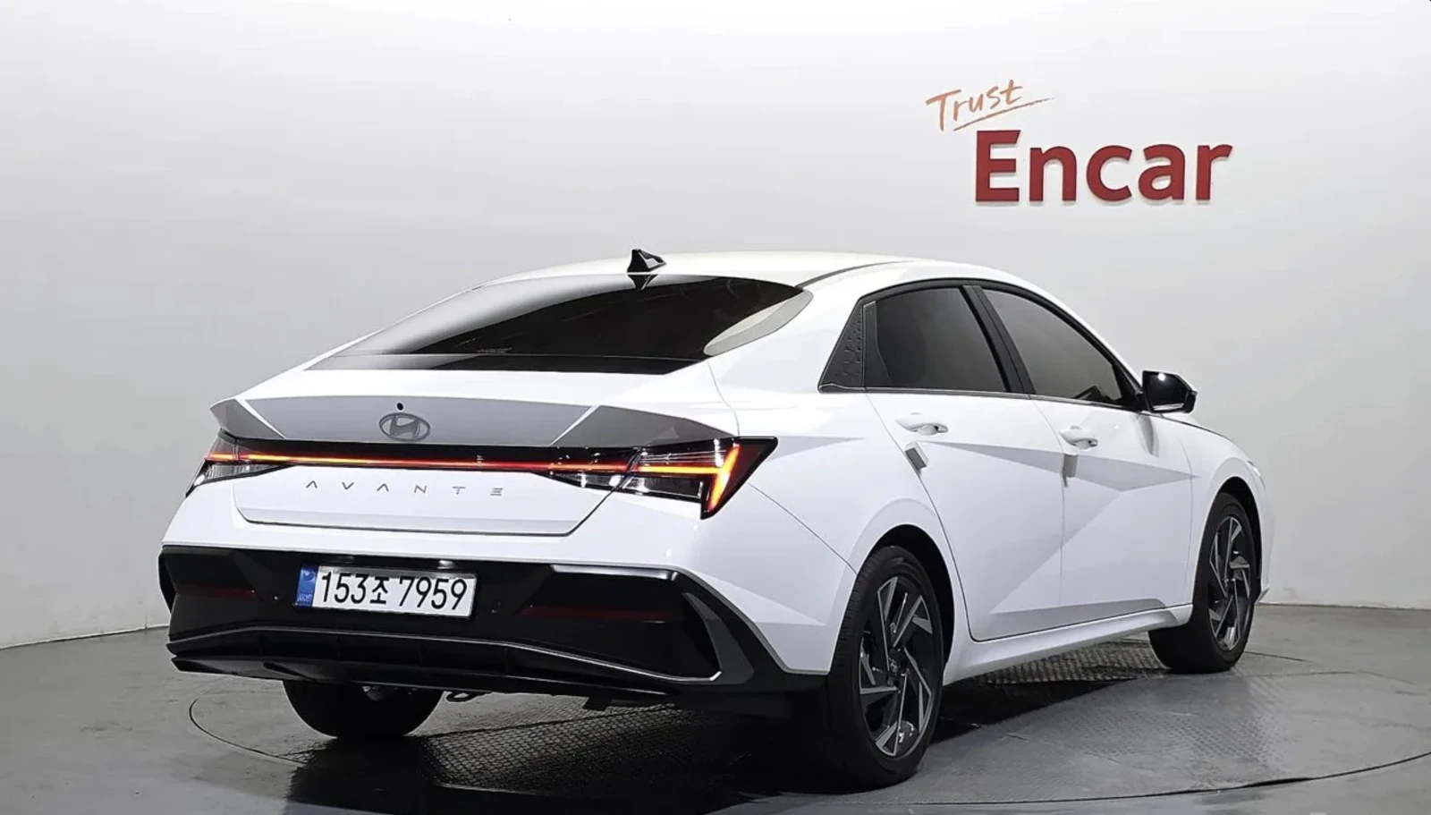Hyundai Elantra INSPIRATION / 360 КАМЕРИ / BOSE / LPG ТЕЧНА ФАЗА!, снимка 2 - Автомобили и джипове - 54767006
