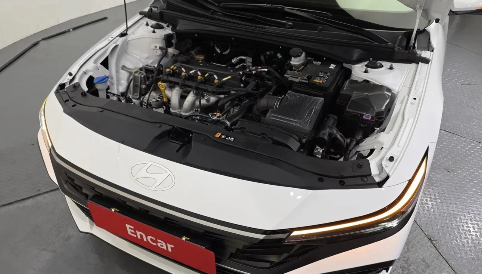Hyundai Elantra INSPIRATION / 360 КАМЕРИ / BOSE / LPG ТЕЧНА ФАЗА!, снимка 5 - Автомобили и джипове - 54767006