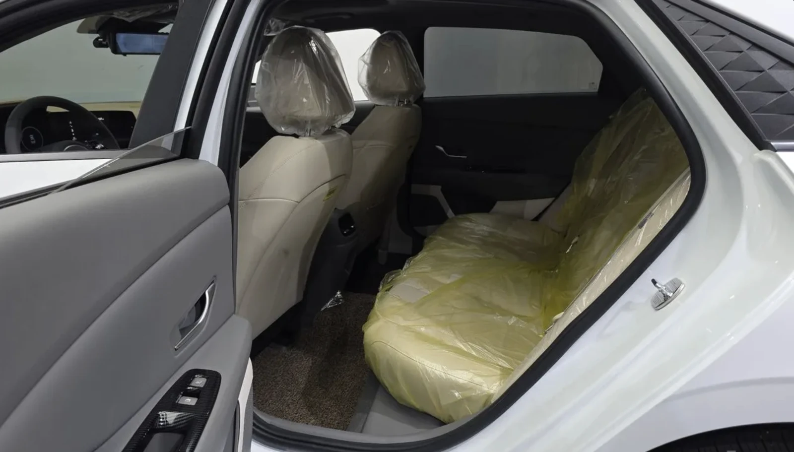 Hyundai Elantra INSPIRATION / 360 КАМЕРИ / BOSE / LPG ТЕЧНА ФАЗА!, снимка 13 - Автомобили и джипове - 54767006