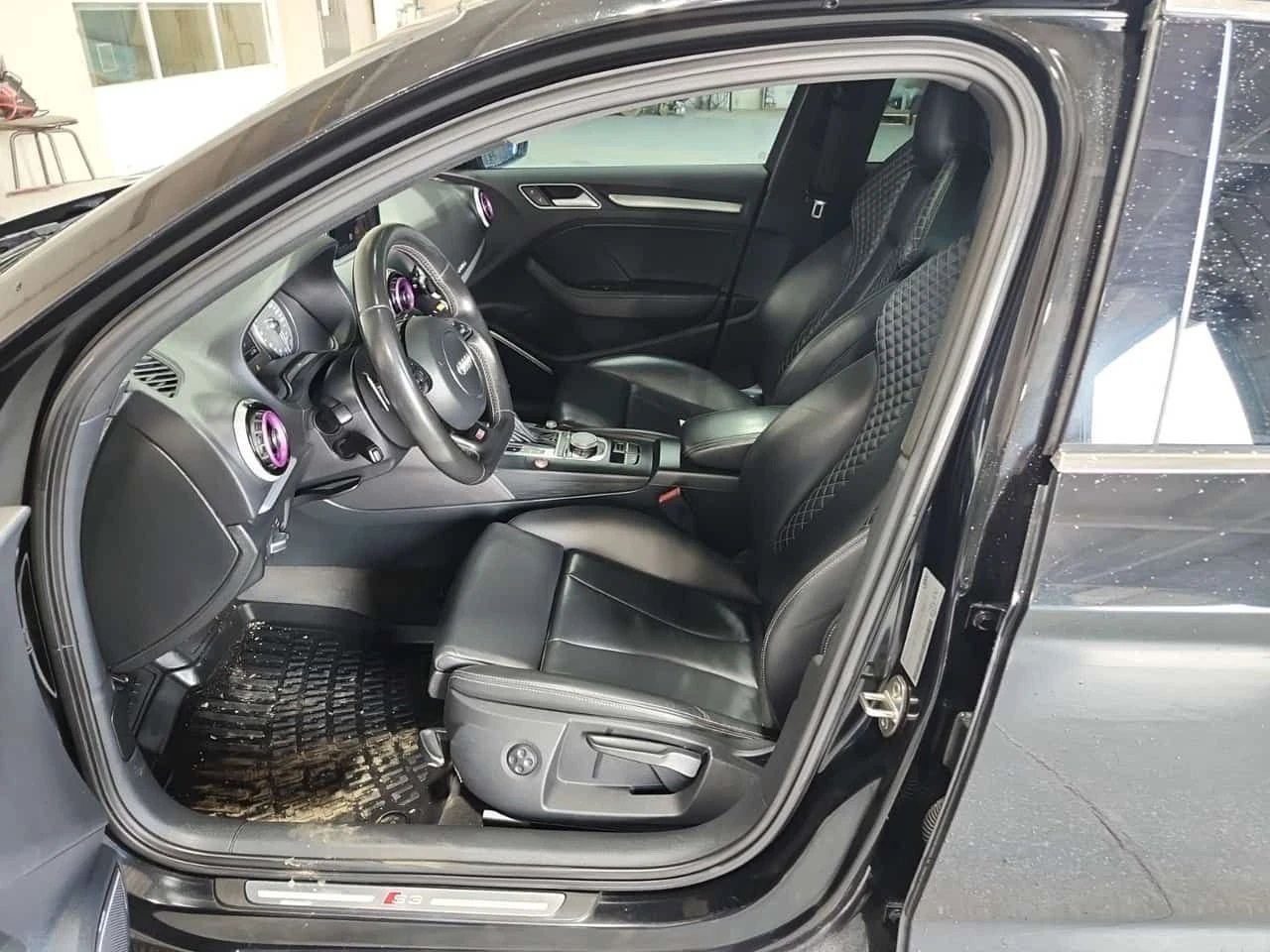 Audi S3 * 2.0T TECHNIK* АВТОКРЕДИТ БЕЗ ПЪРВОНАЧАЛНА ВНОСКА, снимка 5 - Автомобили и джипове - 55427719