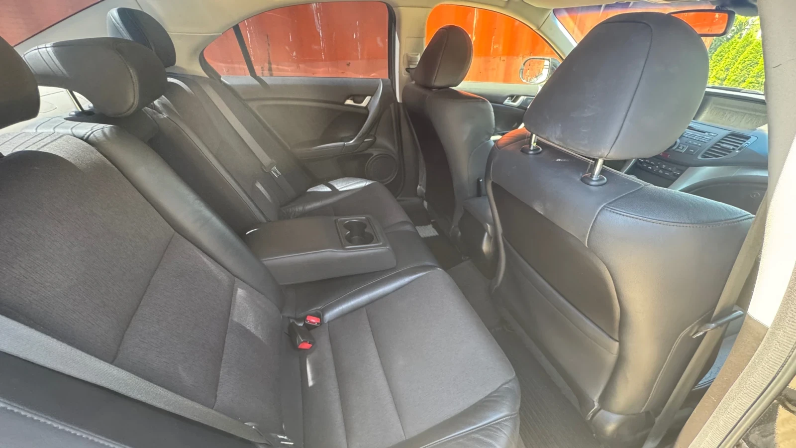 Honda Accord 2.4 Type-S, снимка 11 - Автомобили и джипове - 55475113