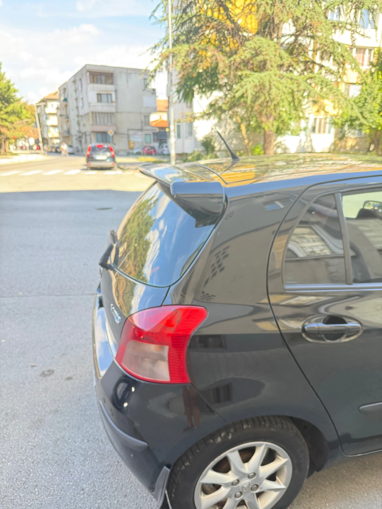 Toyota Yaris, снимка 8 - Автомобили и джипове - 55994472