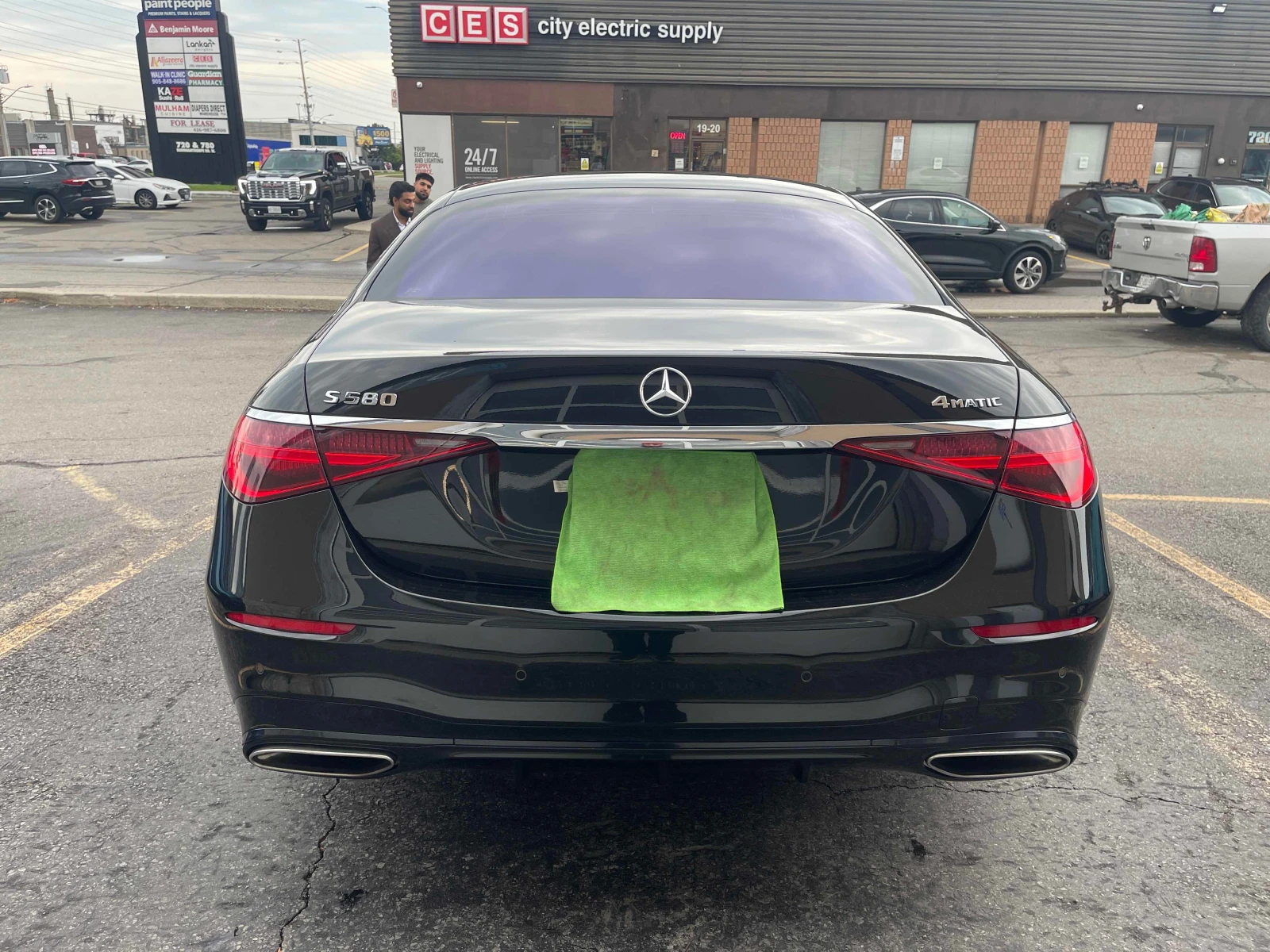 Mercedes-Benz S 580 * CARFAX * ОПЦИЯ ЗА ФИНАНСИРАНЕ, снимка 4 - Автомобили и джипове - 56024936