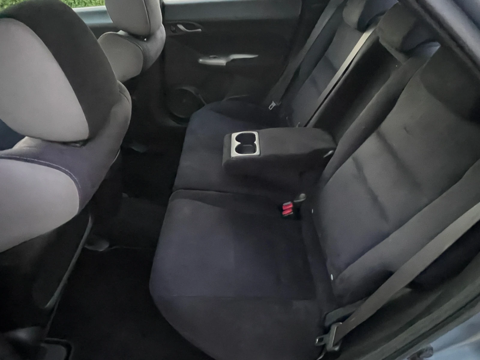 Honda Civic  1.8 i-VTEC 5P Executive + ГАЗОВ ИНЖЕКЦИОН , снимка 14 - Автомобили и джипове - 56069556
