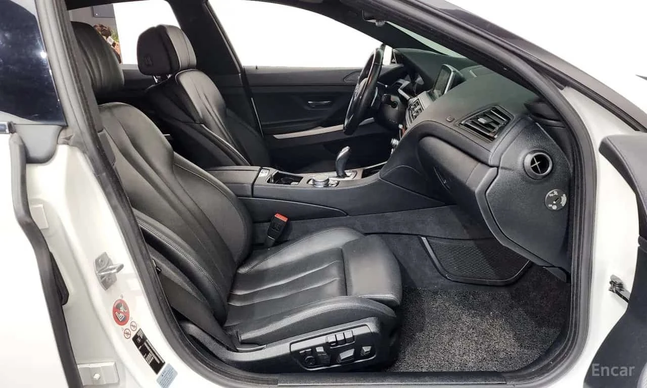 BMW 640 d xDrive M Sport Gran Coupe * ФИНАНСИРАНЕ, снимка 11 - Автомобили и джипове - 56165631