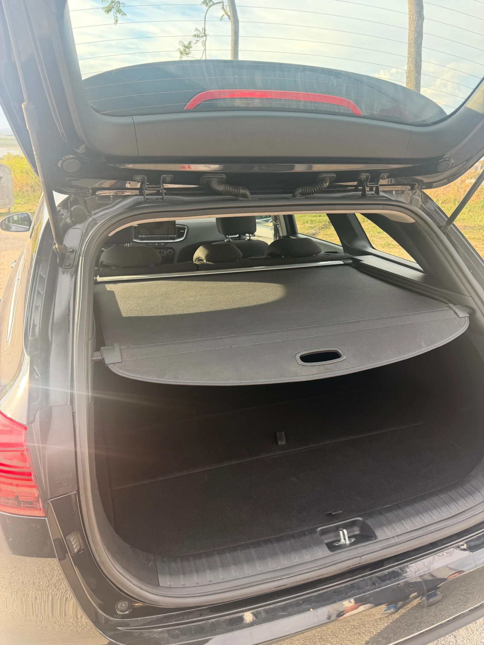 Kia Ceed, снимка 5 - Автомобили и джипове - 56201753