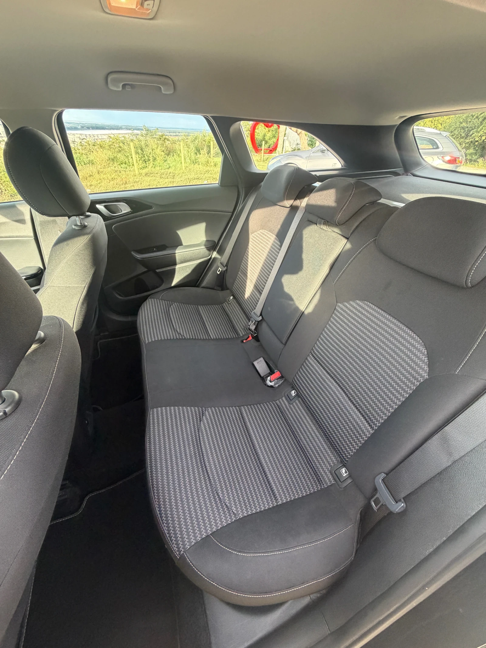 Kia Ceed, снимка 6 - Автомобили и джипове - 56201753