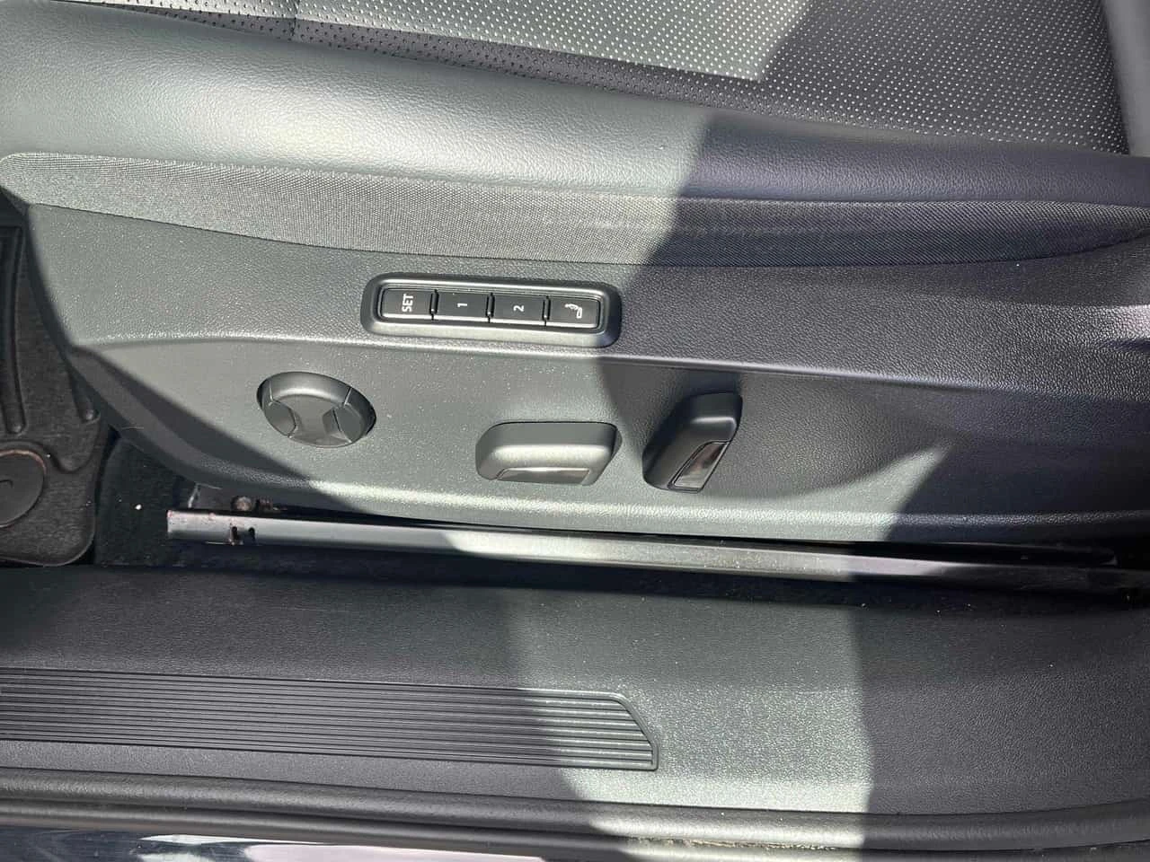 VW ID.4 Pro | CARFAX | ��� ��������� | Mobile.bg � ����������� 14